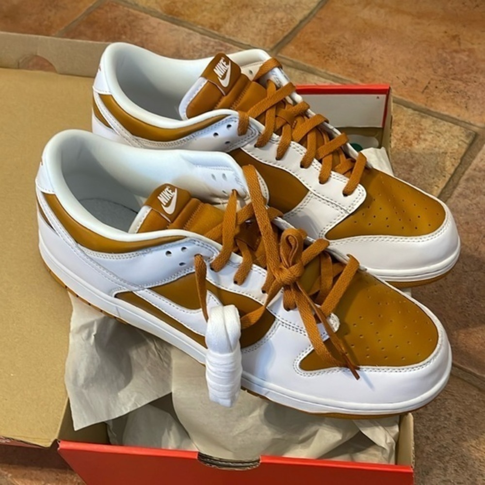 Nike Dunks Low size 14